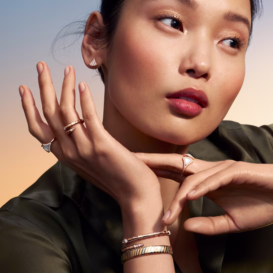 Bzero1 yellow gold ring, creative shot Magnificent Icon campaign